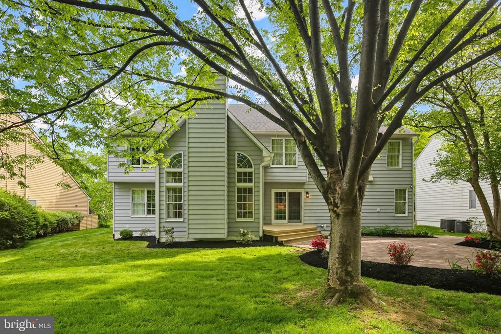 Image 125 of property listing at 6464 S WIND CIR, Columbia, MD 21044