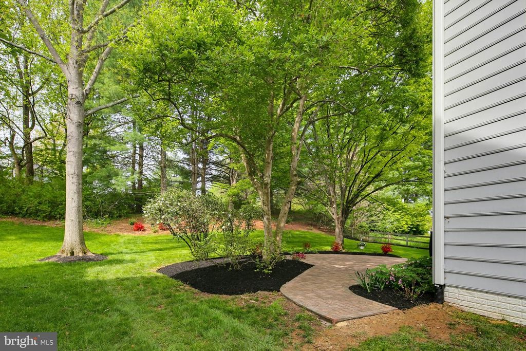 Image 126 of property listing at 6464 S WIND CIR, Columbia, MD 21044