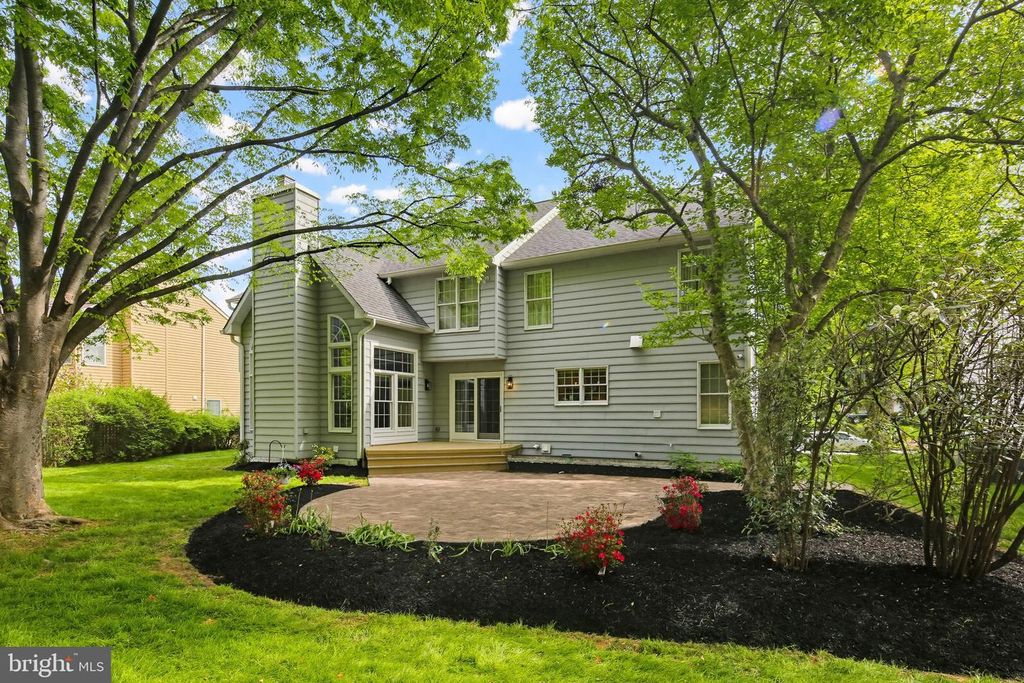 Image 127 of property listing at 6464 S WIND CIR, Columbia, MD 21044