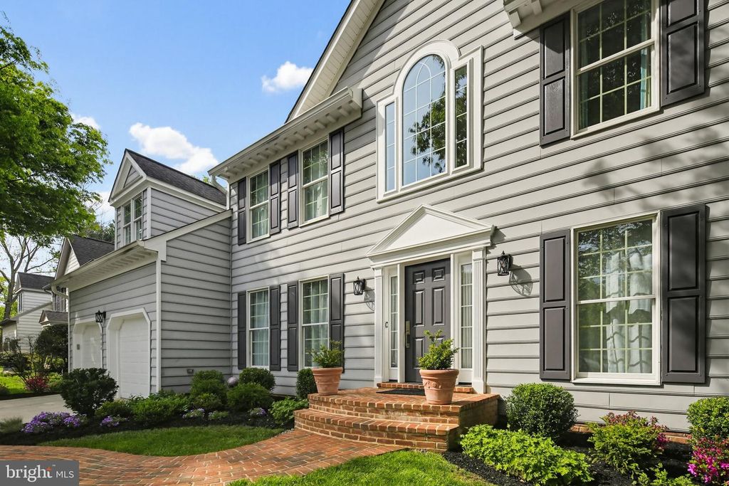 Image 130 of property listing at 6464 S WIND CIR, Columbia, MD 21044