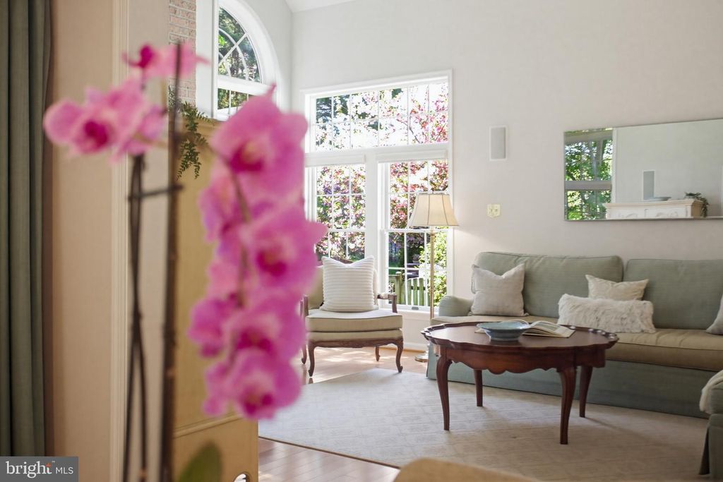 Image 14 of property listing at 6464 S WIND CIR, Columbia, MD 21044