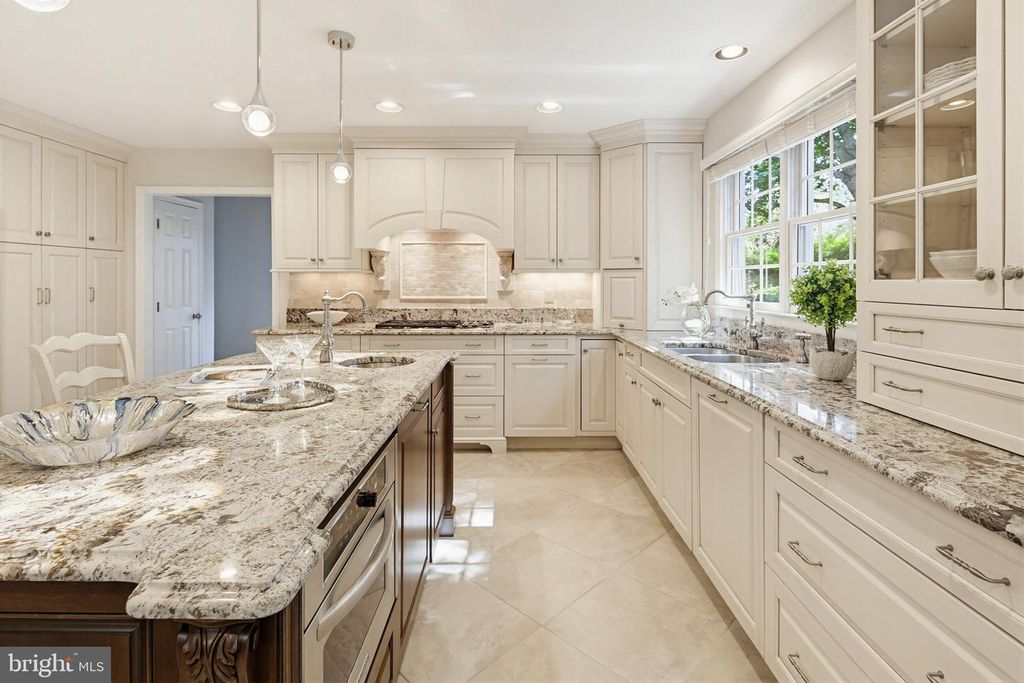 Image 22 of property listing at 6464 S WIND CIR, Columbia, MD 21044