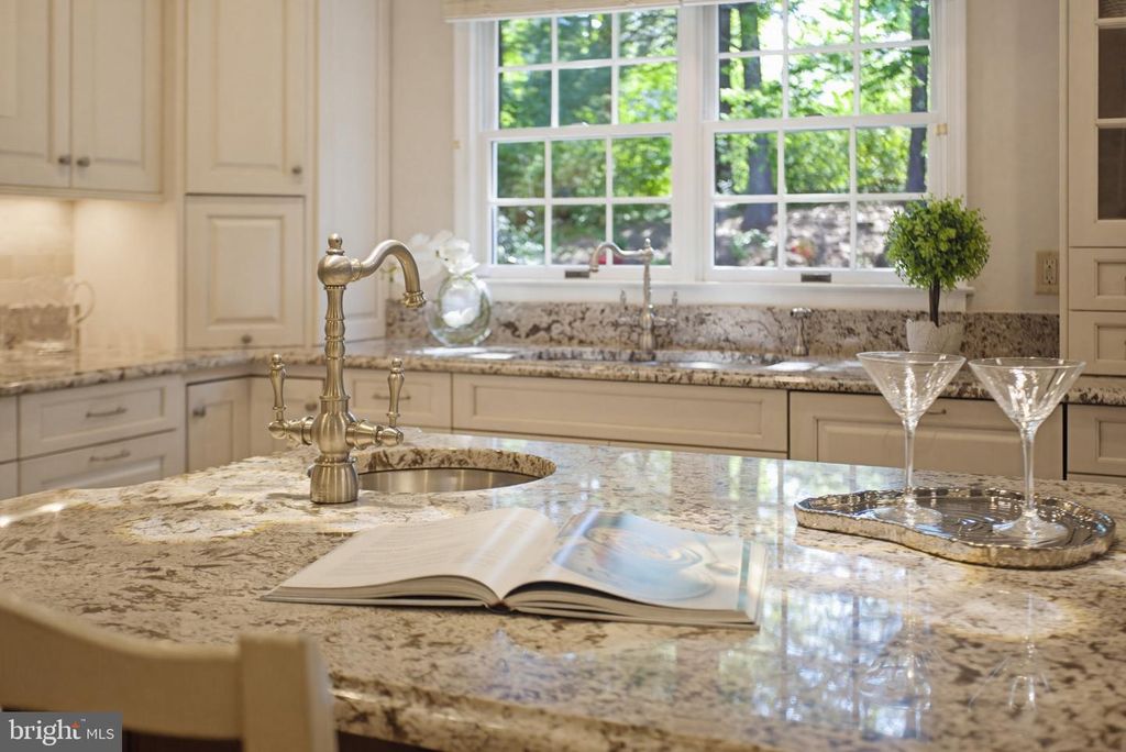 Image 24 of property listing at 6464 S WIND CIR, Columbia, MD 21044