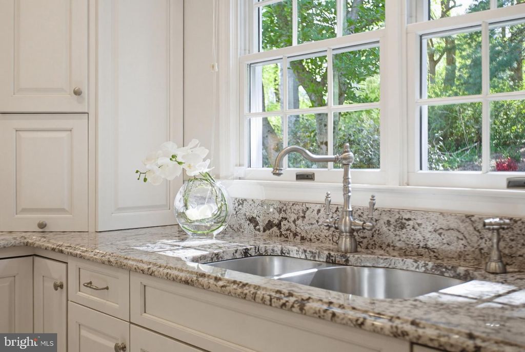 Image 25 of property listing at 6464 S WIND CIR, Columbia, MD 21044