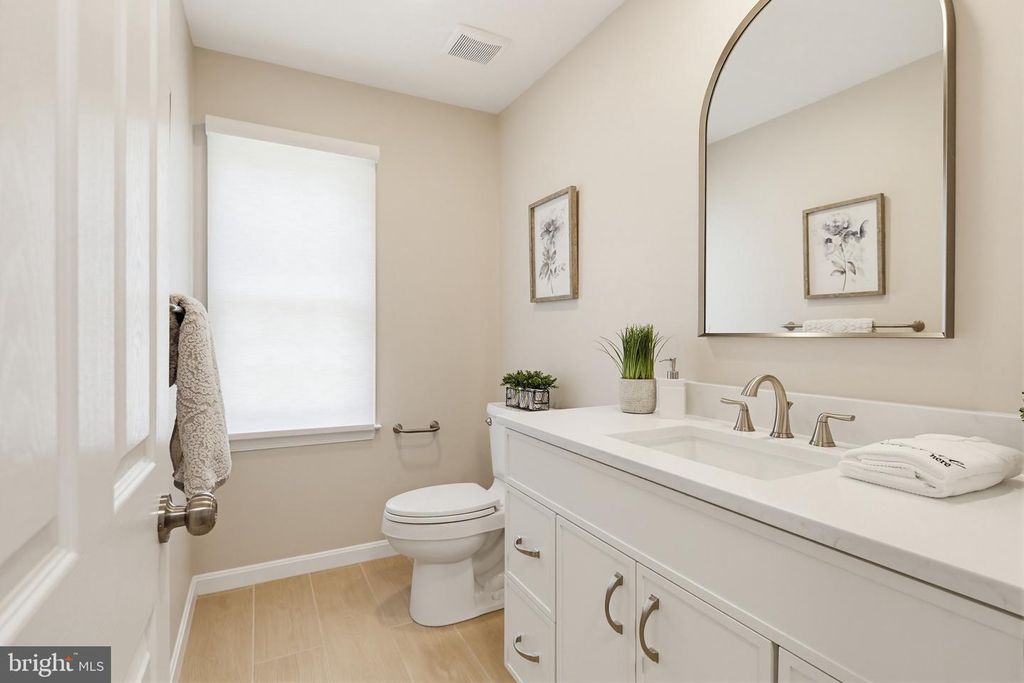 Image 28 of property listing at 6464 S WIND CIR, Columbia, MD 21044