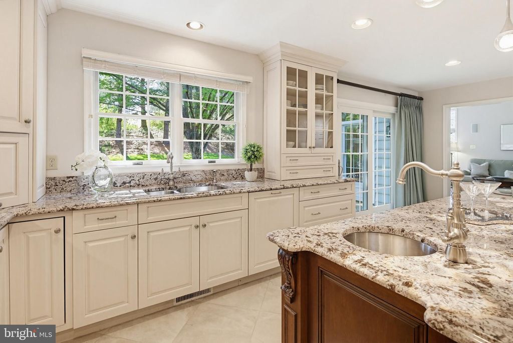 Image 34 of property listing at 6464 S WIND CIR, Columbia, MD 21044