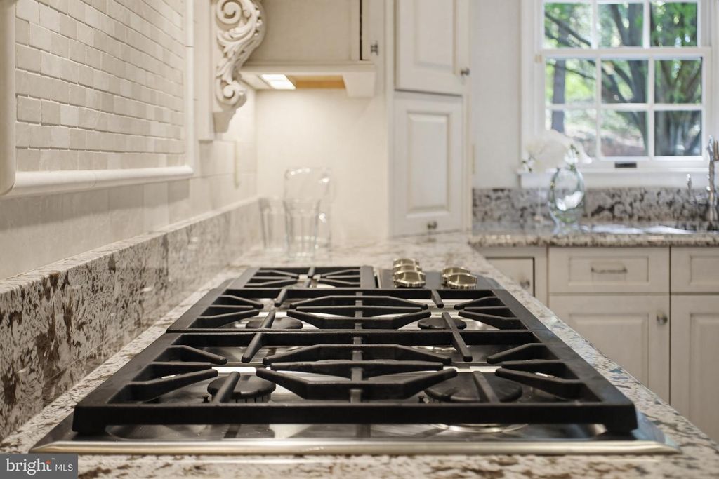 Image 41 of property listing at 6464 S WIND CIR, Columbia, MD 21044