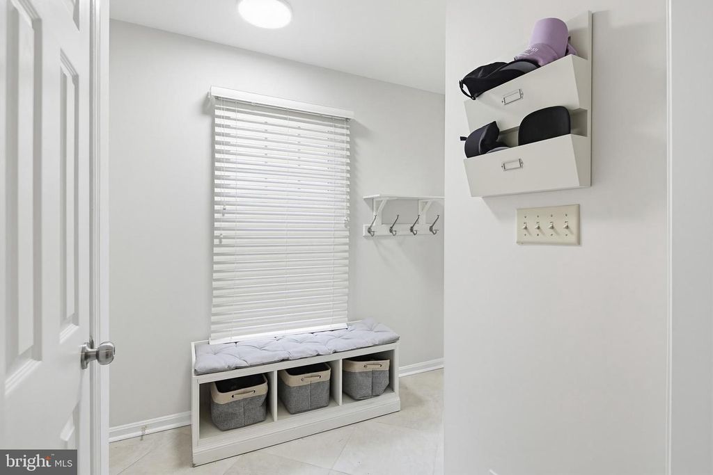 Image 54 of property listing at 6464 S WIND CIR, Columbia, MD 21044