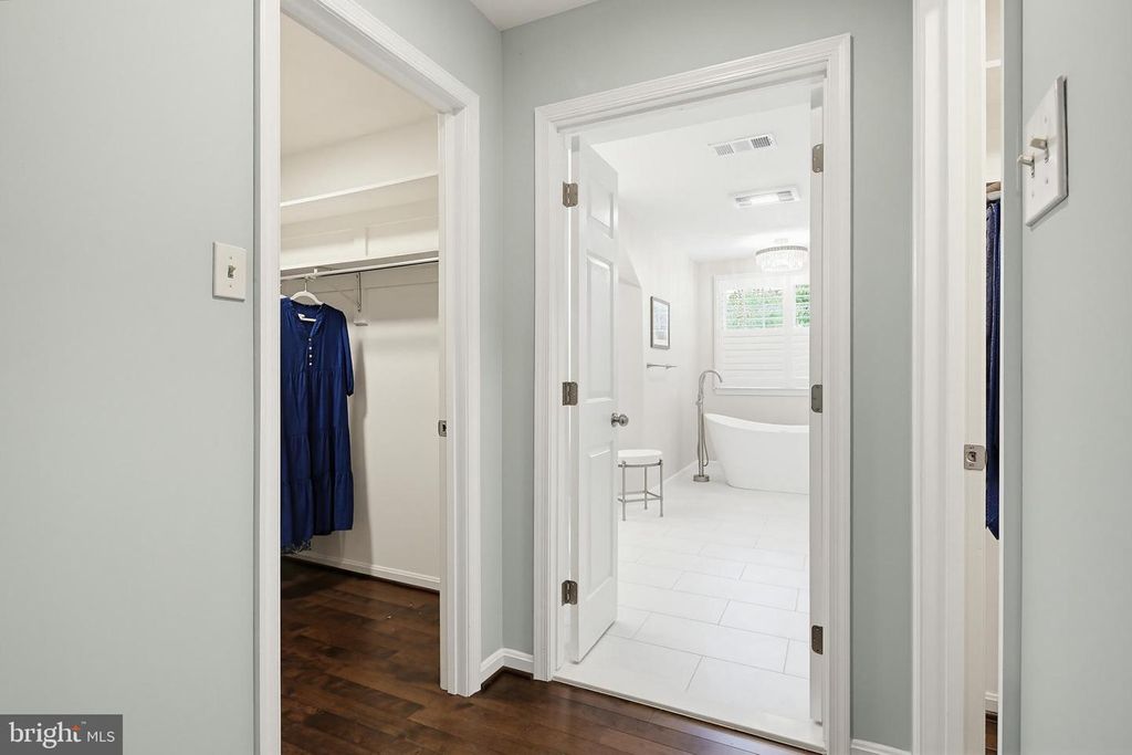 Image 64 of property listing at 6464 S WIND CIR, Columbia, MD 21044