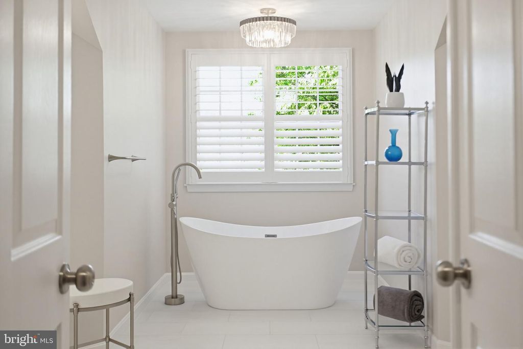 Image 66 of property listing at 6464 S WIND CIR, Columbia, MD 21044