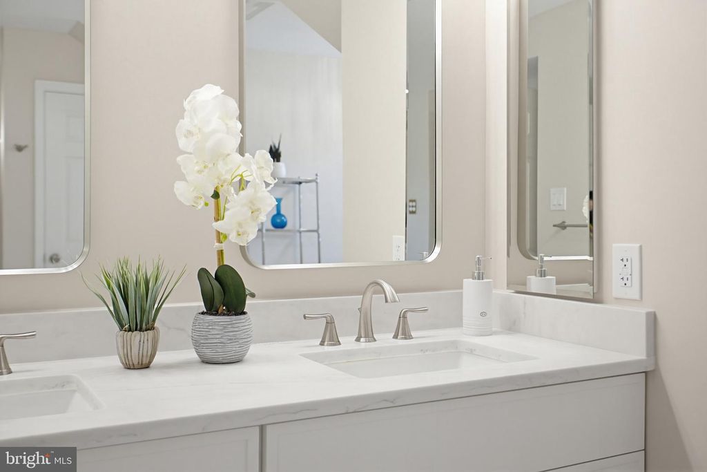 Image 70 of property listing at 6464 S WIND CIR, Columbia, MD 21044