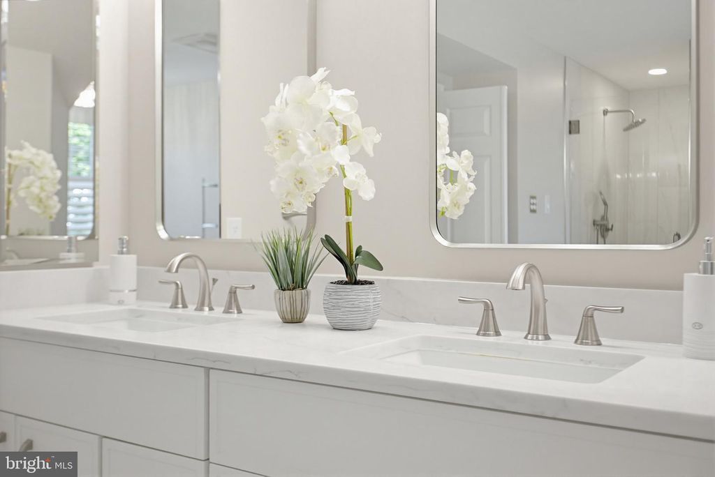 Image 71 of property listing at 6464 S WIND CIR, Columbia, MD 21044