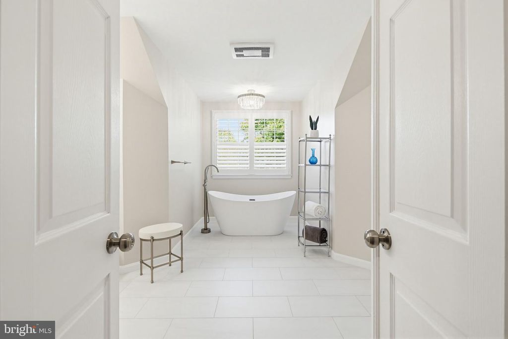 Image 72 of property listing at 6464 S WIND CIR, Columbia, MD 21044