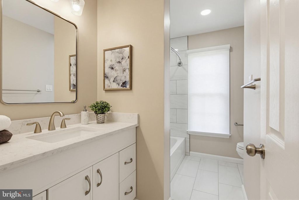 Image 90 of property listing at 6464 S WIND CIR, Columbia, MD 21044