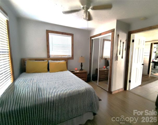 207 3rd Avenue NW, Conover, NC 28613