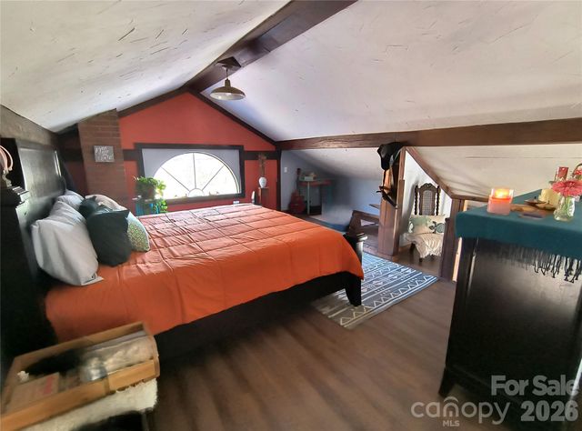 207 3rd Avenue NW, Conover, NC 28613