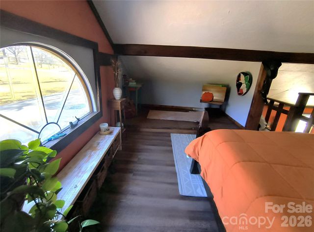 207 3rd Avenue NW, Conover, NC 28613