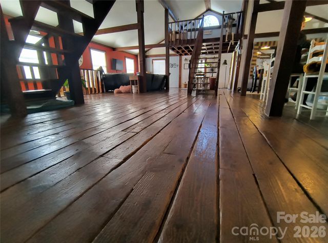 207 3rd Avenue NW, Conover, NC 28613