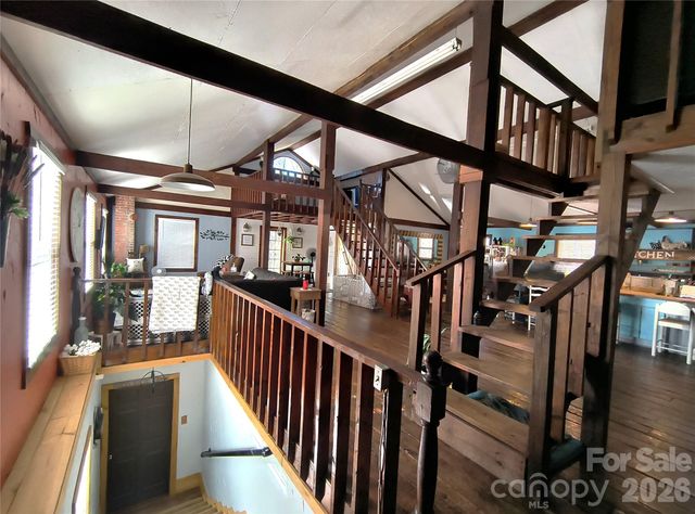 207 3rd Avenue NW, Conover, NC 28613