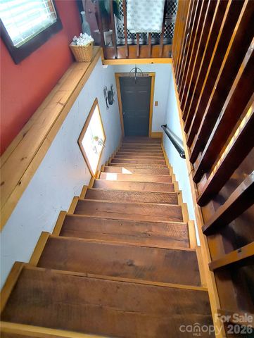 207 3rd Avenue NW, Conover, NC 28613