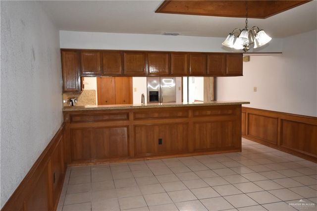 301 E La Vista Avenue 38, Mcallen, TX 78501