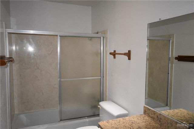 301 E La Vista Avenue 38, Mcallen, TX 78501