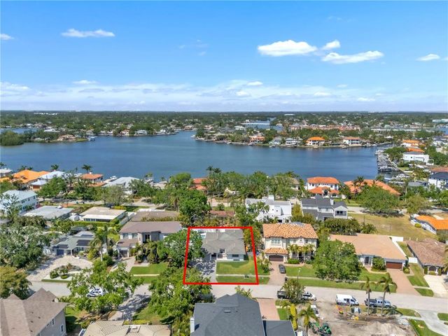 349 BELLEAIR DRIVE NE, St Petersburg, FL 33704