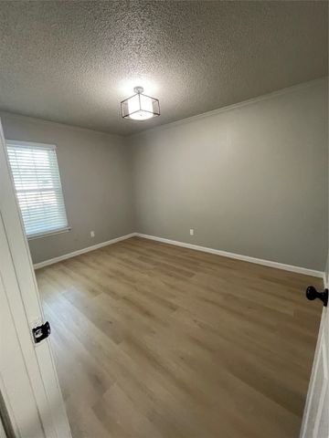 6408 Greenfield Court, Watauga, TX 76148