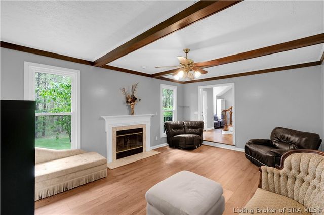 11699 S Old Bear Creek Road, Pekin, IN 47165