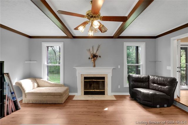 11699 S Old Bear Creek Road, Pekin, IN 47165