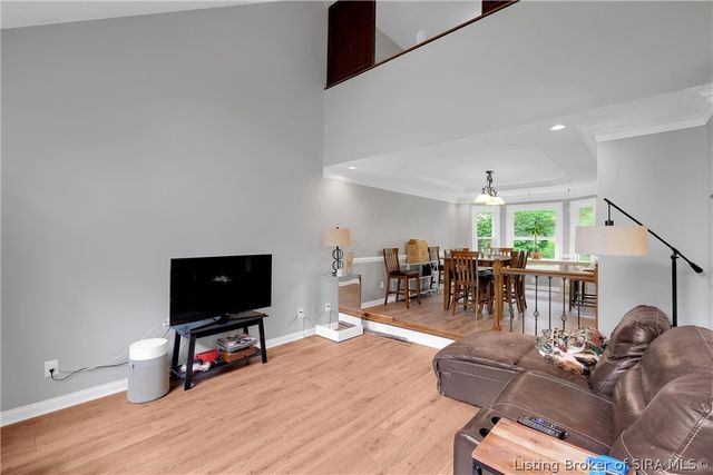 11699 S Old Bear Creek Road, Pekin, IN 47165