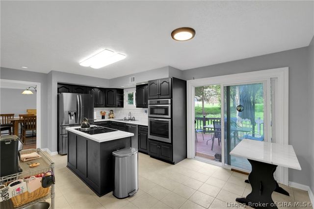 11699 S Old Bear Creek Road, Pekin, IN 47165