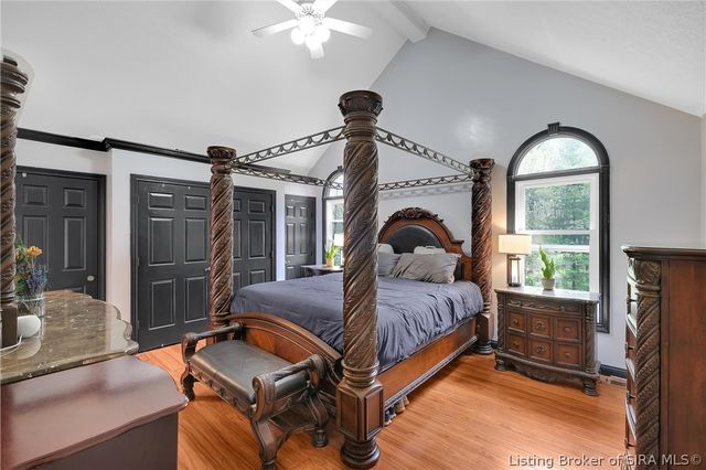 11699 S Old Bear Creek Road, Pekin, IN 47165