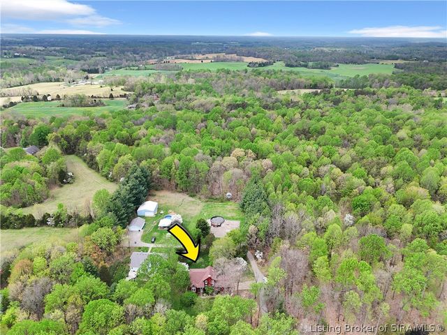 11699 S Old Bear Creek Road, Pekin, IN 47165