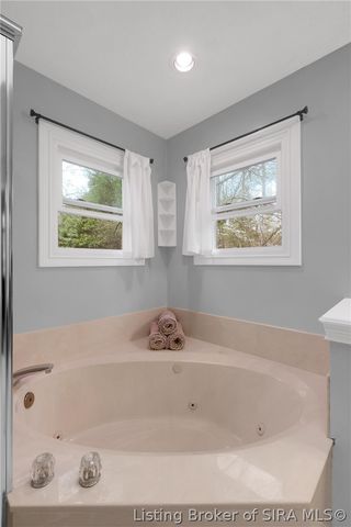 11699 S Old Bear Creek Road, Pekin, IN 47165