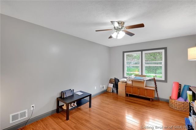 11699 S Old Bear Creek Road, Pekin, IN 47165