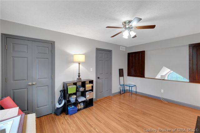 11699 S Old Bear Creek Road, Pekin, IN 47165