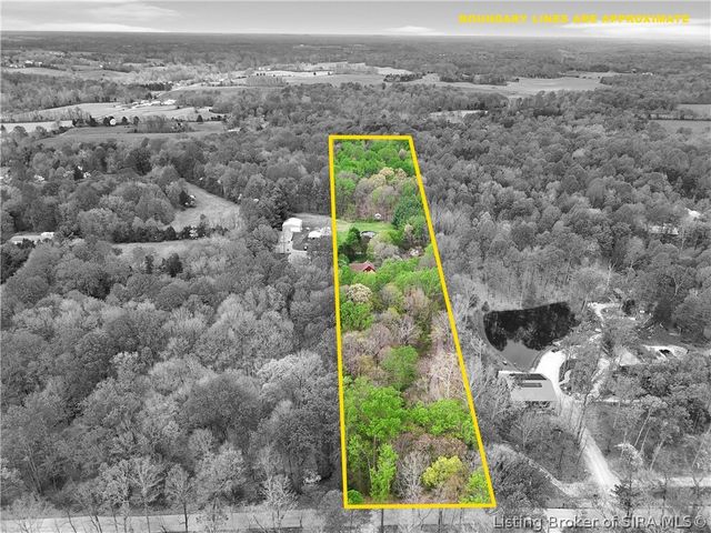 11699 S Old Bear Creek Road, Pekin, IN 47165