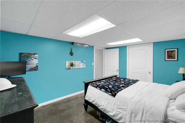 11699 S Old Bear Creek Road, Pekin, IN 47165
