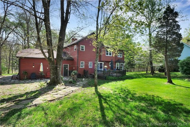 11699 S Old Bear Creek Road, Pekin, IN 47165