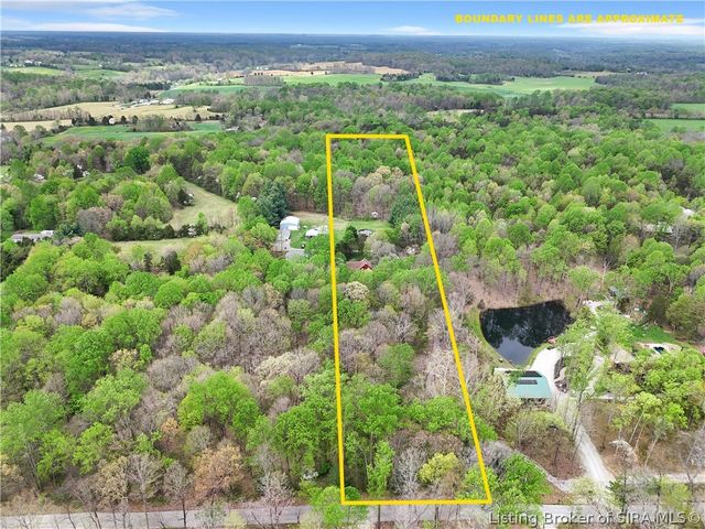 11699 S Old Bear Creek Road, Pekin, IN 47165