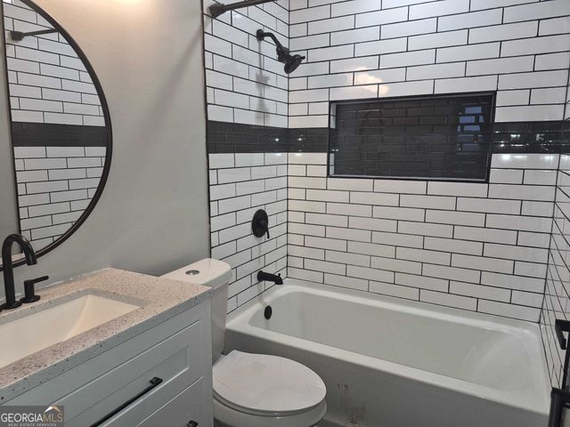 1020 Hampton Hill Court, Lawrenceville, GA 30044