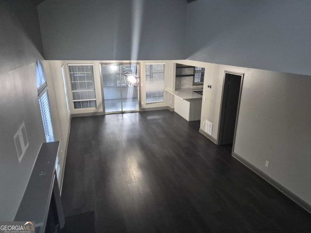 1020 Hampton Hill Court, Lawrenceville, GA 30044