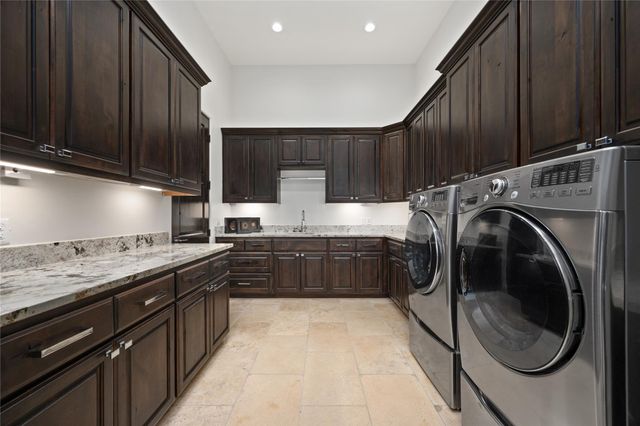 605 Kodiak TRL, Cedar Park, TX 78613