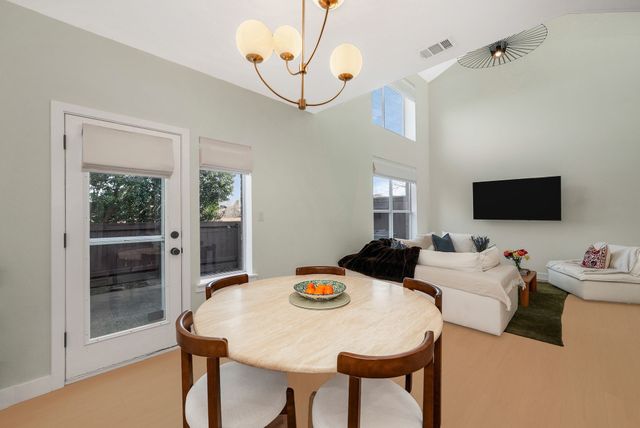 4561 Woodsboro Lane, Plano, TX 75024