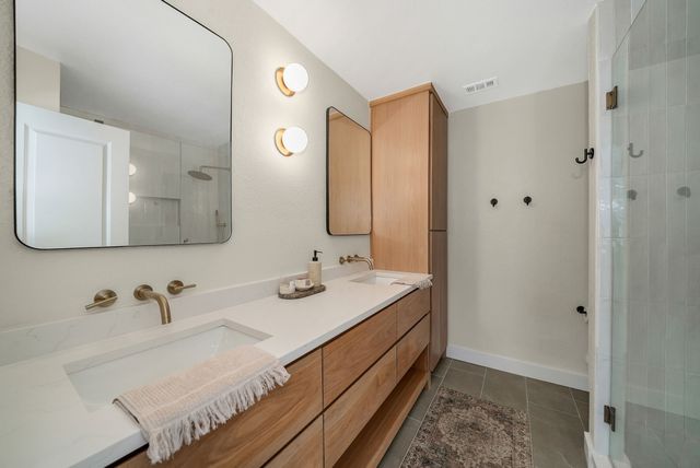 4561 Woodsboro Lane, Plano, TX 75024