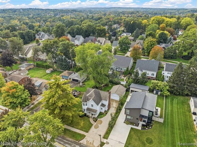 445 Crystal Street, Milford, MI 48381