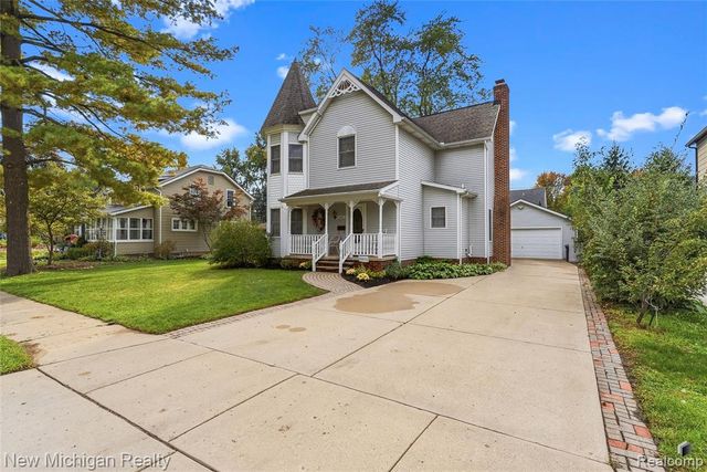 445 Crystal Street, Milford, MI 48381
