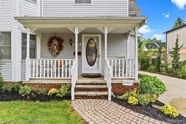 445 Crystal Street, Milford, MI 48381