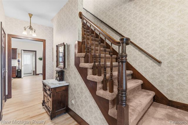 445 Crystal Street, Milford, MI 48381